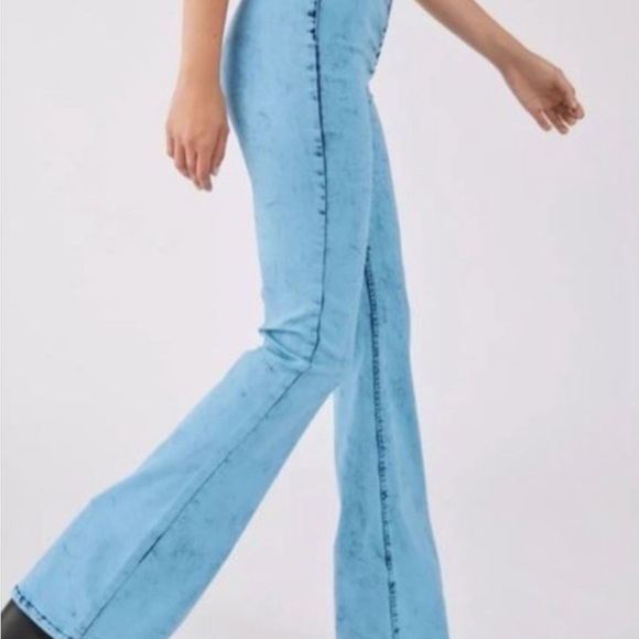 BDG Urban Outfitters Ruched Dipped V Flare Low Jeans Side Zip Women’s Size 26 - Picture 2 of 13